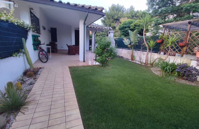 M432 – Marcelli, Two-Bedroom Apartment with Garden