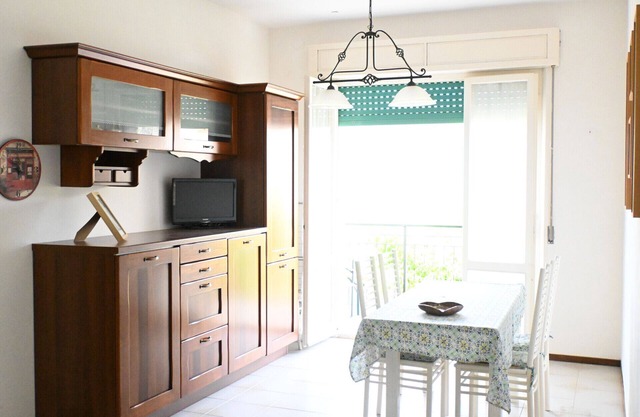 M435 – Marcelli, spacious three-room apartment near the sea