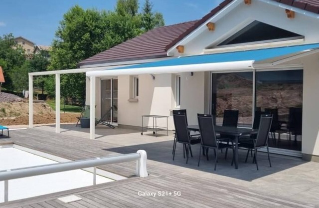 Ma Bonne Etoile new 8-person villa with sauna and swimming pool