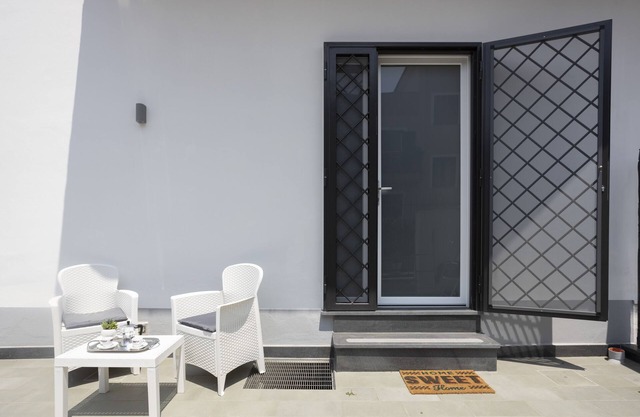 MA RI Apartments