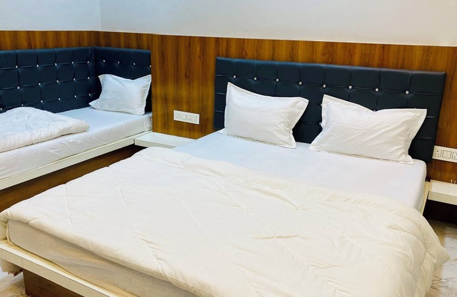 Maa Narmada Hotel & Family Restaurant