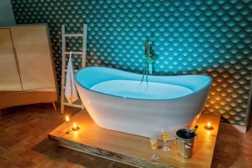 Mabi Sweet Home with Whirlpool Bath