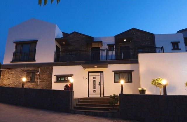 Macarios Pension