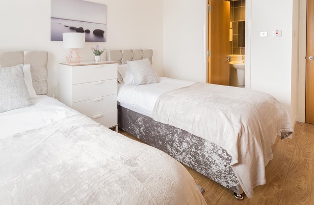 *** Mackie Exclusive Residence ***