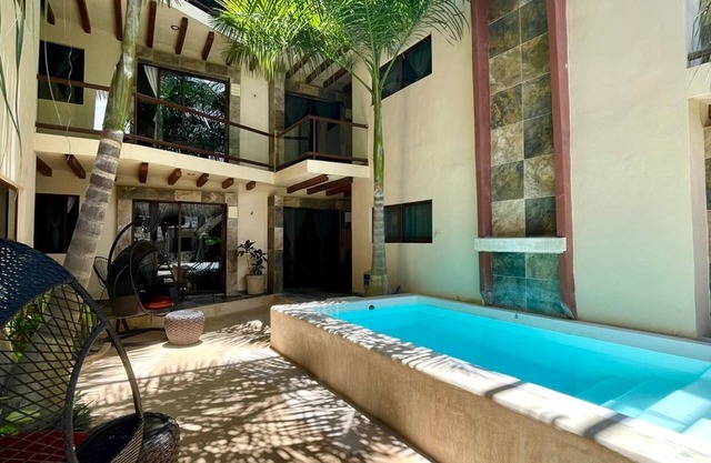 Macondo Raíz Holbox