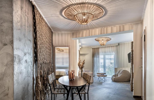 Macrame Luxury Suites