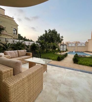 Madinaty-Elshorouk private floor in a villa