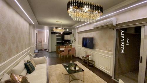 Madinaty- Luxury 2 bedroom apartment in B8 مدينتي - شقه فندقيه غرفتين