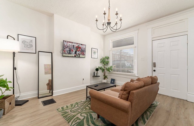 Madison House- Updated 4 BR 2.5 BA