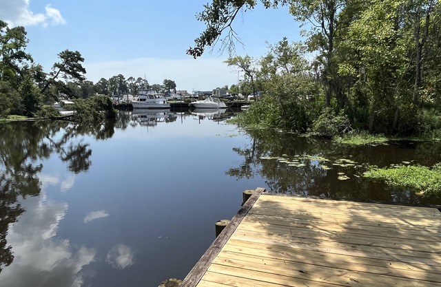 Madisonville near New Orleans Bamboo Bayou Cottage
