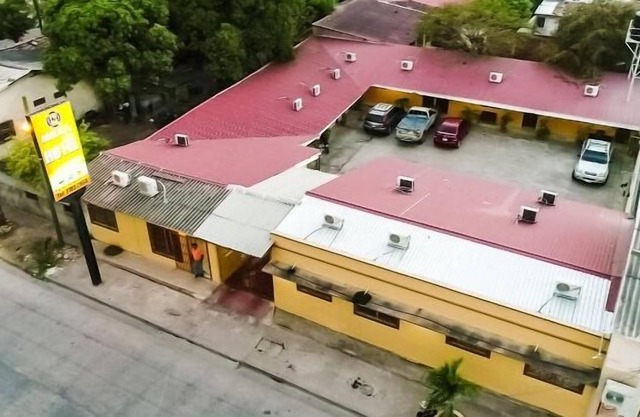 Mados Hotel Tamarindo