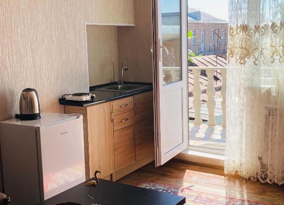 Madoyan Guest house