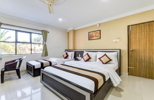 MADRASl AIRPORT HOTEL - NEAR AlRPORT