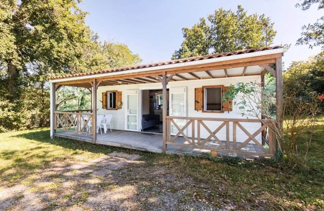 Camping de la Croze *** - Chalet Vanille 4 habitaciones para 6 personas