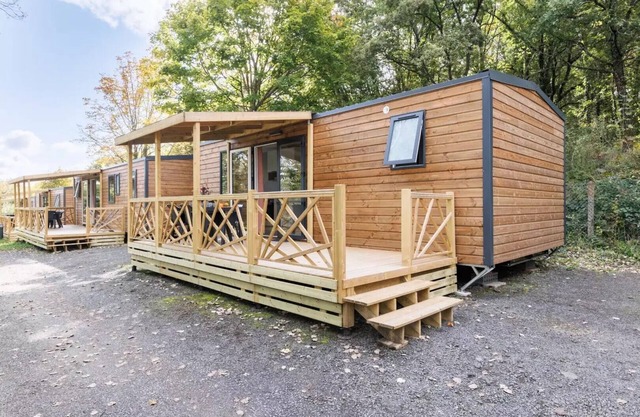 Maeva Respire campsite in La Croze *** - Premium Cottage 3 Parts 4 People + TV