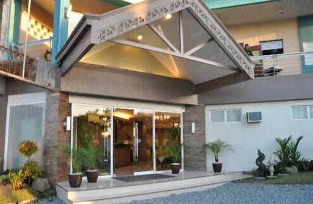 Magallanes Square Hotel