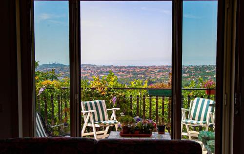 MAGIA & EMOZIONI - Trecastagni- Falde ETNA Villa vista mare