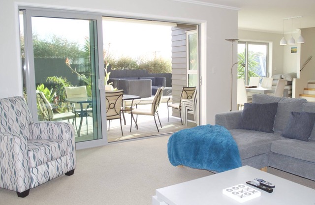 MAGIC ON MOLESWORTH WOW FACTOR PRIME LOCATION