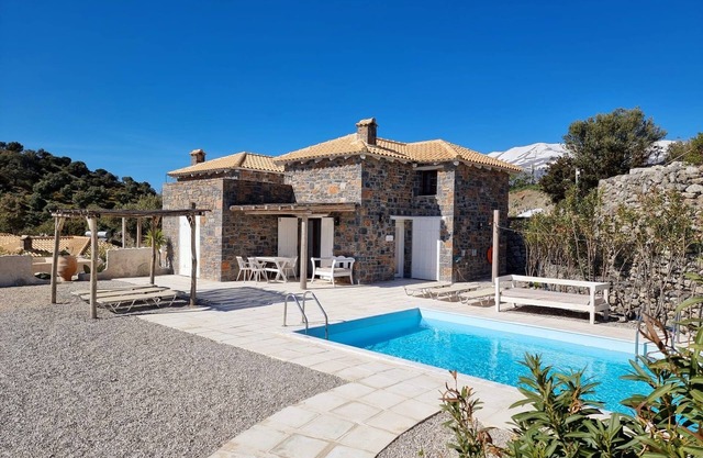 Magical Crete Villa| Villa Giorgos | Beautiful Sea & Landmark views | Terrace & Private Pool | 2 Bedrooms | Agia Galini