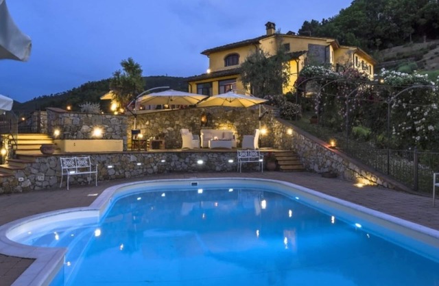 Magnificent villa in the countryside near Pistoia. Pool, Airco, BBQ