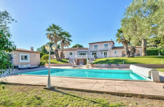 Magnificent luxury villa L'Oliveraie Swimming pool