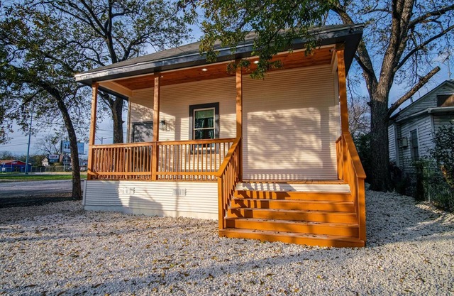 Magnificent 4BR Near Famous Riverwalk and Downtown