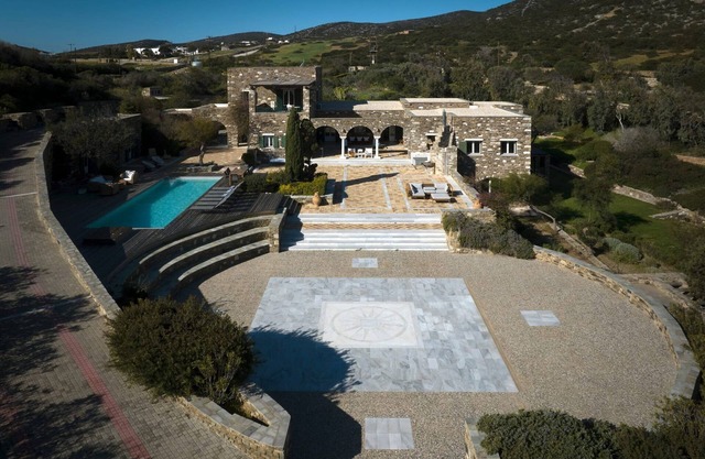 Magnificent Antiparos Villa | Villa Azure Retreat | 8 Bedrooms | Private pool and Beach Direct Access | Apantima