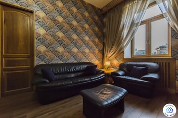 Magnificent classic apartment with a view of Khreschatyk Street