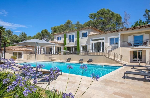 Magnífica villa contemporánea de lujo Chateauneuf-Grasse / Le Rouret