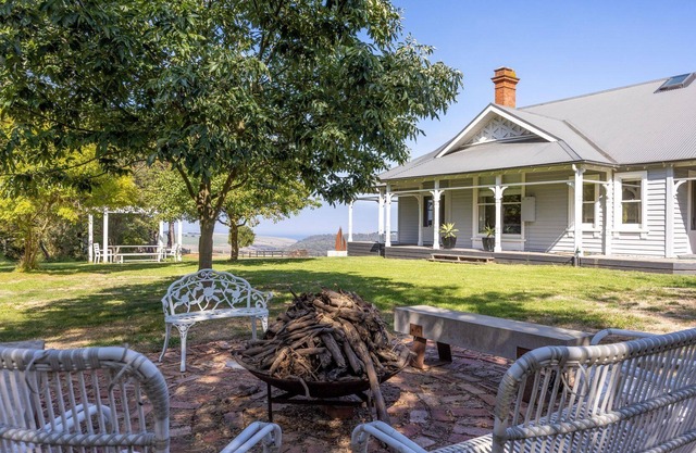 Magnificent family country retreat