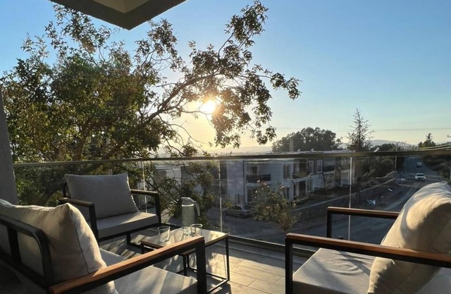 Magnificent Flat with Pool and Balcony