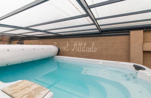 Magnífica casa de vacaciones con piscina cubierta en Verviers