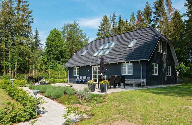 Casa de vacaciones moderna en Jutland con hidromasaje