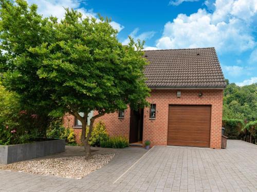 Magnificent home in Tilf with garden