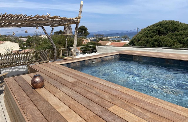 Magnífica casa en un pueblo costero con mini piscina en la azotea