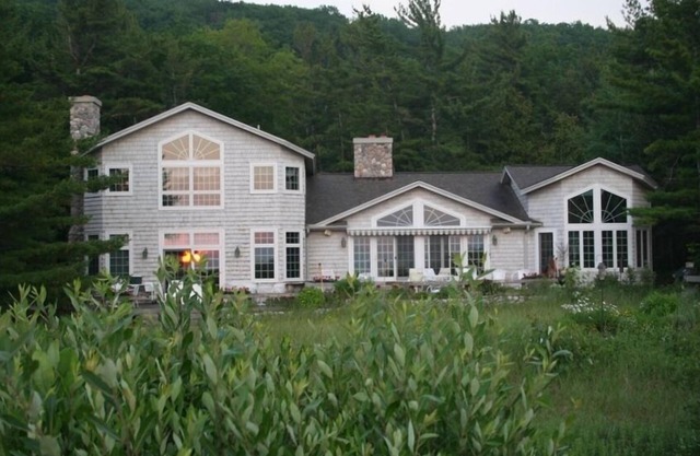 Magnífica casa del lago Michigan en el corazón de Good Harbor Bay