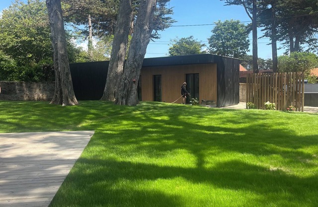 Magnificent new wooden house in Préfailles, 5O metres from the beach!