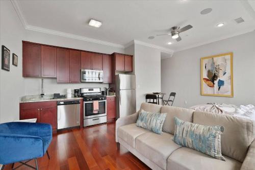 Magnificent Studio W Rooftop Pool