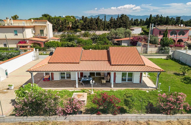 MAGNIFICA VILLA LUNU