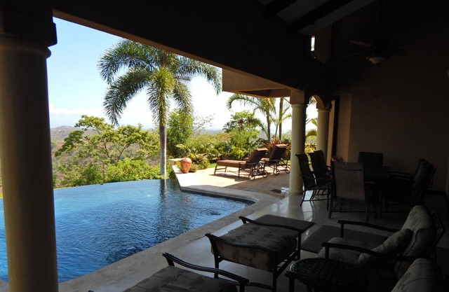 Magnífica Villa y Increíbles Vistas al Mar