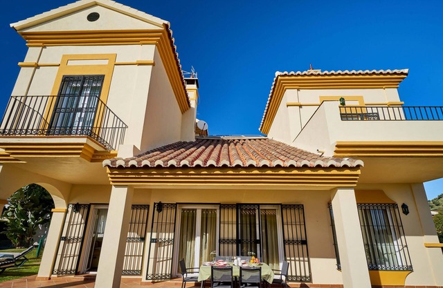 Magnífica Villa con Piscina Junto al Mar, Chilches Costa