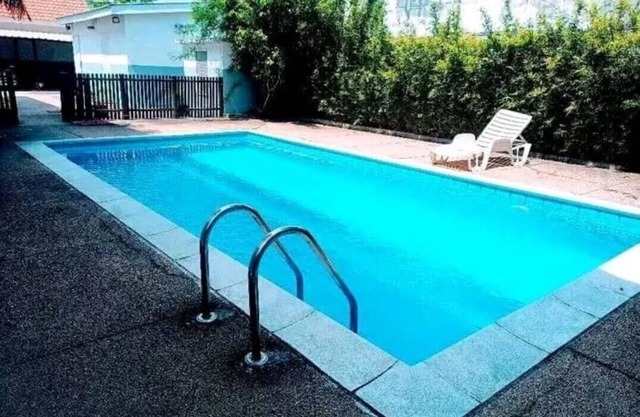 Magnifique Appartement Meublé Avec Piscine à Pointe Noire