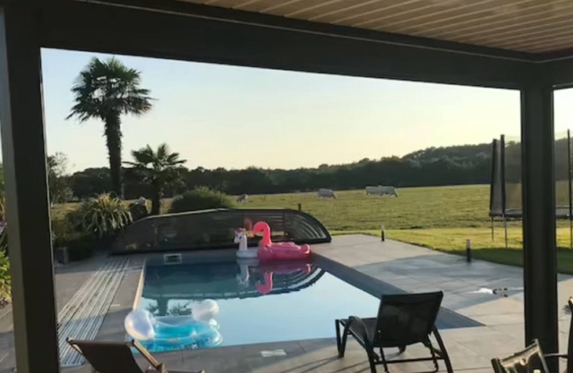 Magnifique Maison de Campagne Avec Piscine, à 10 min de L'océan