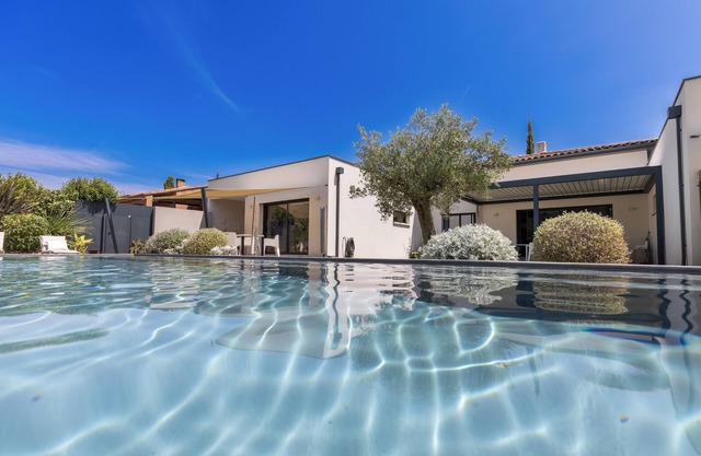 Magnifique Maison Contemporaine Dans Villa Triple