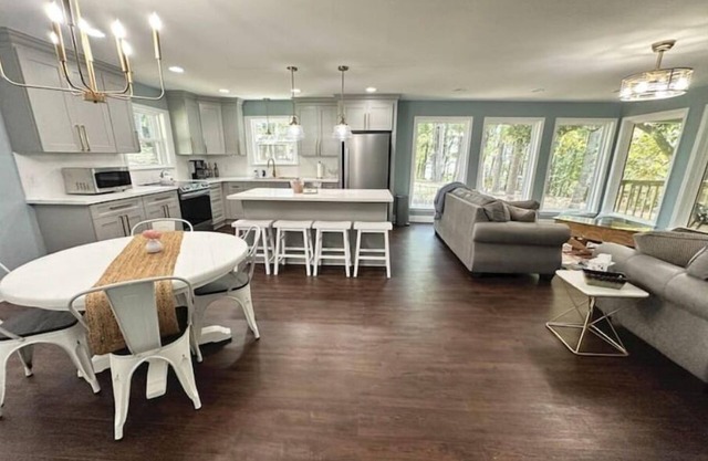 Magnolia Lake House