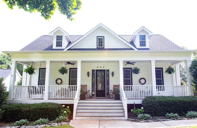 Magnolia Manor. Cozy modern farmhouse in York County, SC.