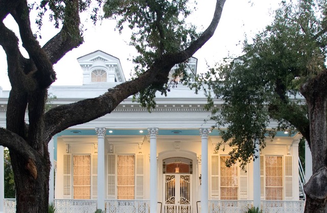 Magnolia Mansion