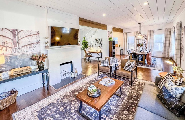 Magnolia Masterpiece! | Family Gathering Place