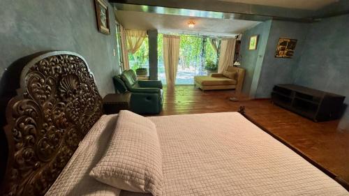 Magnolias Jardin & Boutique Suites