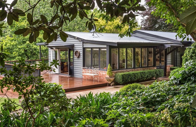 Una casa de campo bellamente renovada y serena en impresionantes jardines